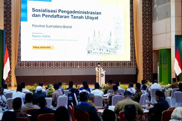 Tanah Ulayat Harus Terjaga: Menteri Nusron Tegaskan Komitmen Perlindungan Masyar...