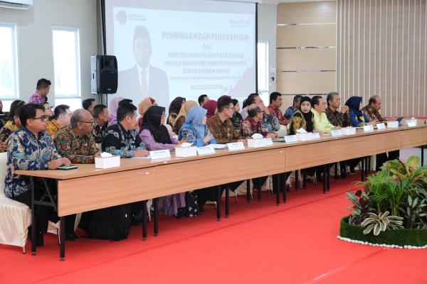 Kendala Sertifikasi Tanah, Menteri ATR Tekankan Strategi Kolaboratif dengan Kepa...