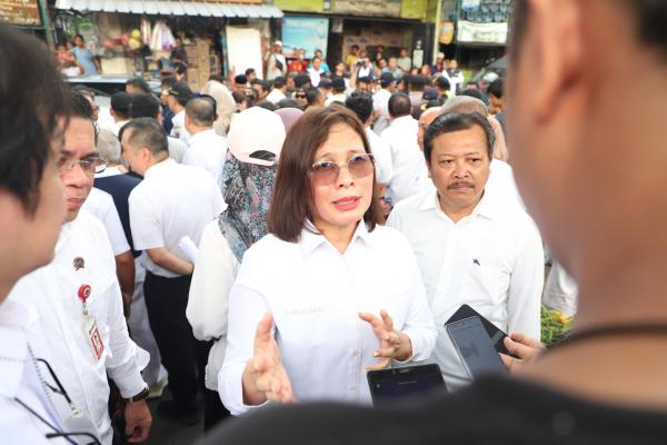 Bersama Kementerian ATR/BPN, Pemprov DKI Jakarta Resmikan Program Perbaikan Ruma...