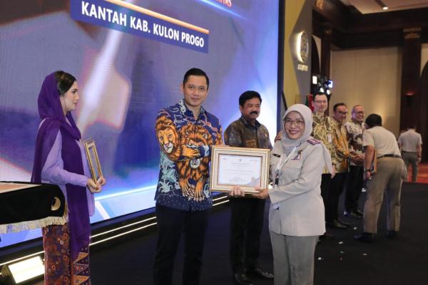 Terima Penghargaan WTAB dari Menteri AHY, Kantah Kabupaten Kulon Progo Berkomitm...