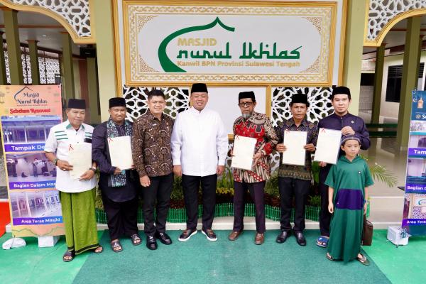 Dorong Penggunaan Sertipikat Elektronik, Menteri Nusron Imbau Masyarakat Lakukan...