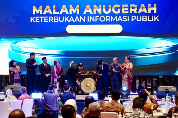 Berhasil Pertahankan Predikat Badan Publik Informatif, Kementerian ATR/BPN Raih...