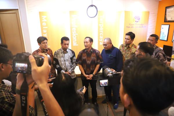 Pelayanan Peralihan Hak Atas Tanah Elektronik Resmi Diterapkan di Provinsi DKI J...