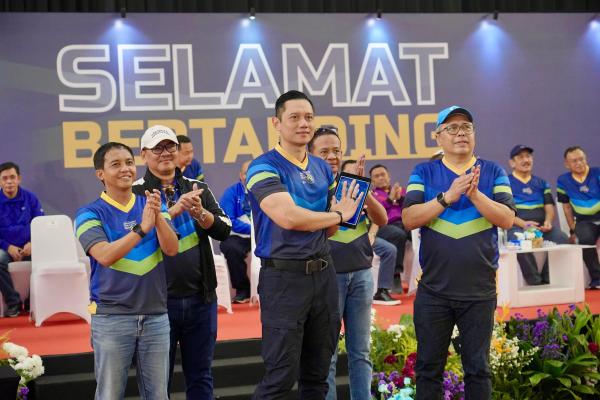 Buka Turnamen Voli Menteri ATR/Kepala BPN Cup 2024, Menteri AHY Berharap Keluarg...