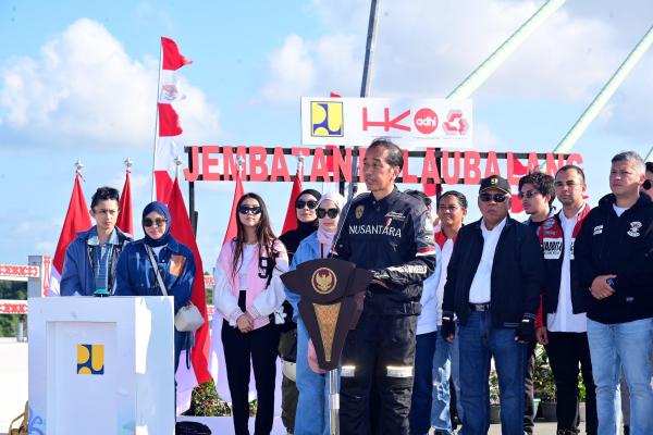 Wamen ATR/Waka BPN Dampingi Presiden Jokowi Resmikan Jembatan Pulau Balang, Akse...