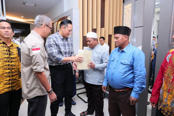 Melalui Program Reforma Agraria, Masyarakat Terdampak Konflik Sambas Kini Bisa P...