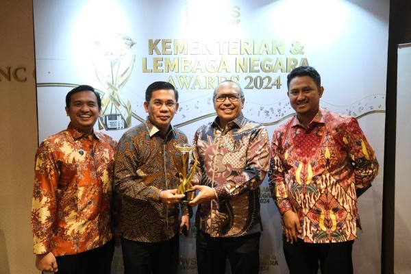 Berhasil Menciptakan Ekosistem Komunikasi, Kementerian ATR/BPN Terima Penghargaa...